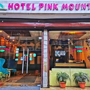 Hotel Pink Mountain